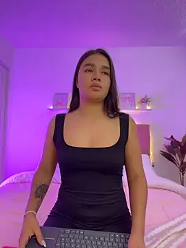 I Samanthaa online show from June 4, 4:00 pm
