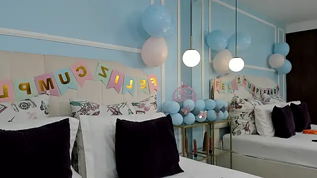 noa blue online show from March 30, 5:12 pm