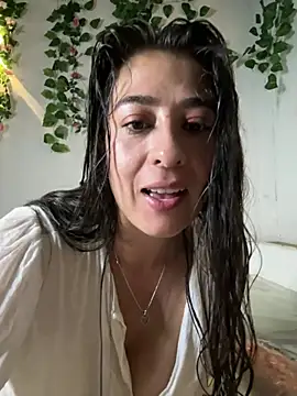 miiaa love online show from February 22, 12:11 am