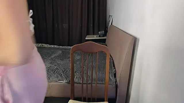 moon bloom online show from April 1, 10:18 pm