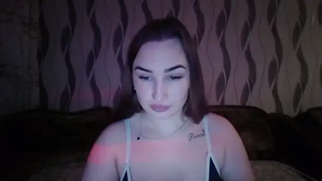 Elaine Bell online show from February 23, 4:06 pm