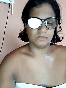 indianstrawberrylips4u online show from March 27, 5:53 am