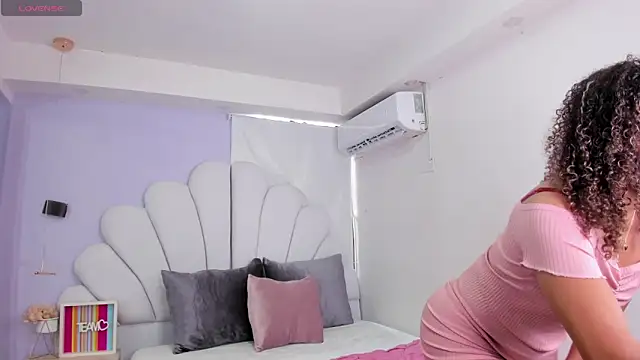 gabby foox online show from April 1, 9:23 pm