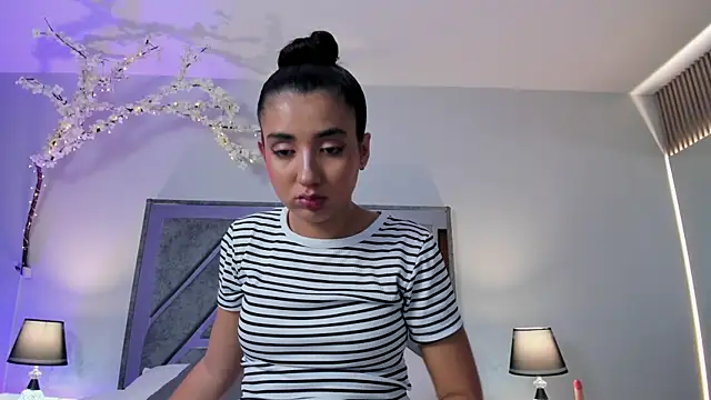 cloe taylor  25 online show from February 25, 1:53 pm