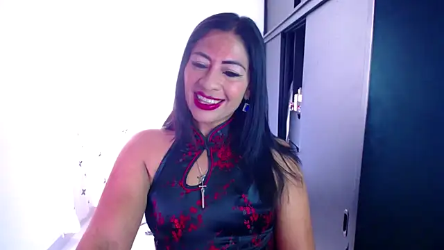 Pame Jackson online show from April 8, 5:15 pm