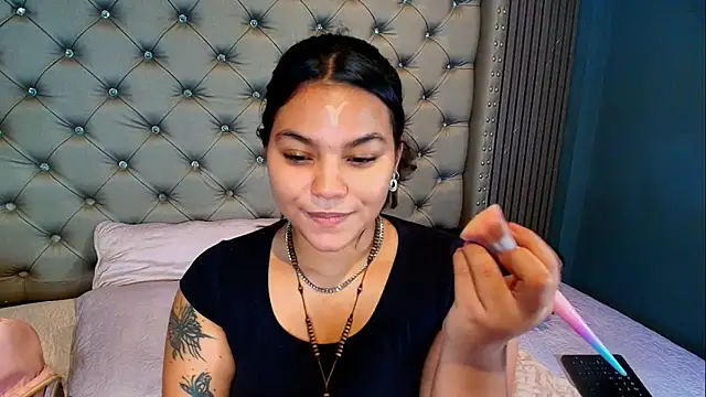 NAOMI cute  online show from April 10, 6:03 pm