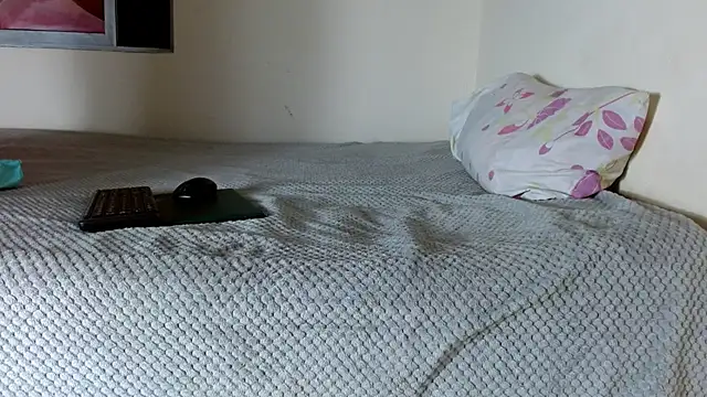 valkahot20 online show from March 10, 12:03 am