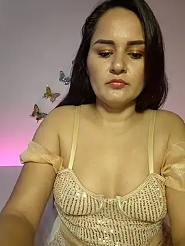 yissela92 online show from March 28, 6:29 pm