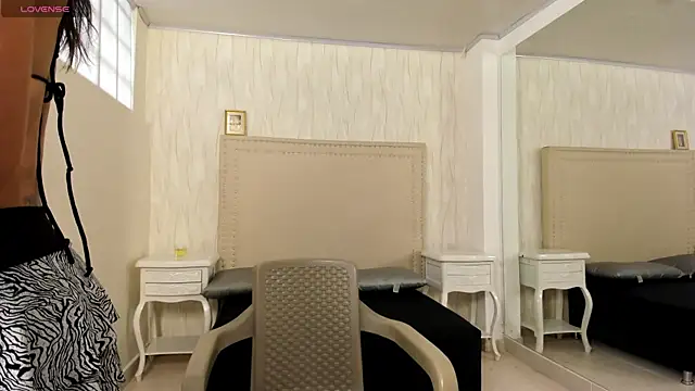 FernandaAvilax online show from April 11, 5:38 pm