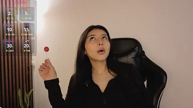 chloe bluee  online show from March 23, 1:28 pm