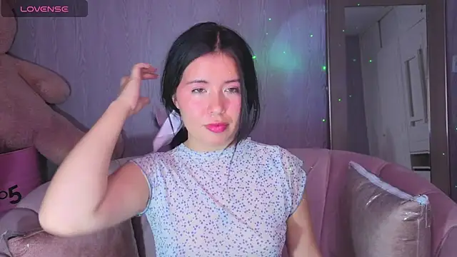 Kylia a online show from February 27, 9:47 pm