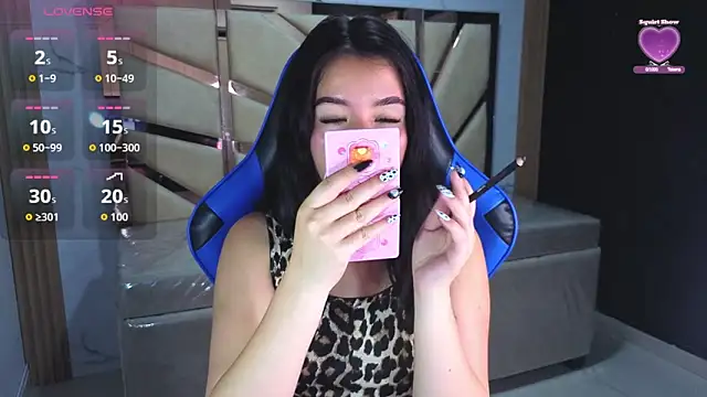 Kylia a online show from March 24, 8:25 pm