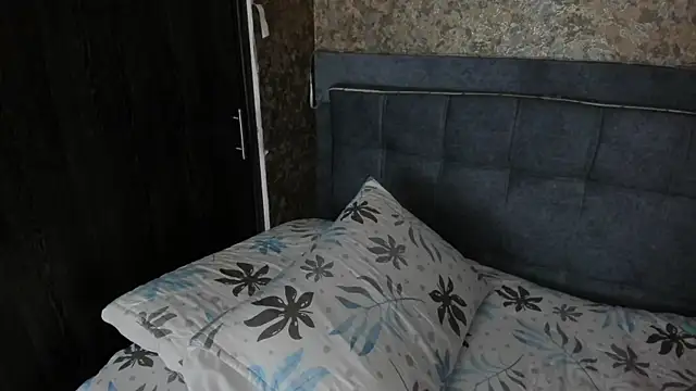 megan cros online show from March 2, 3:30 pm