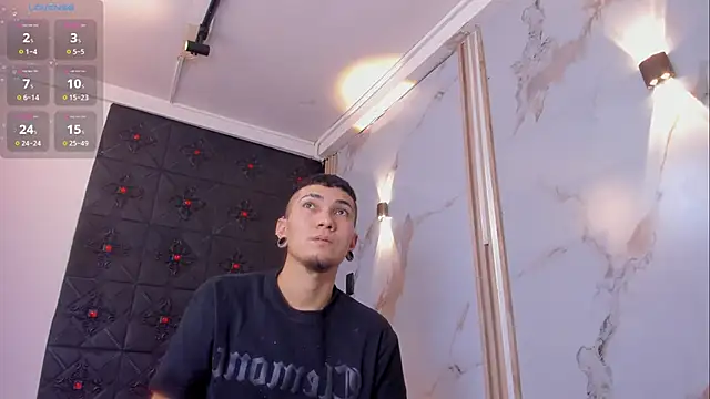 Logan and Reachel online show from March 21, 7:41 pm