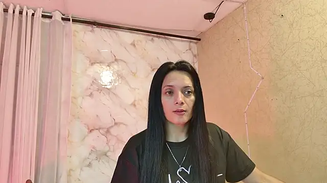 QueenSallyDesire online show from March 21, 1:54 am