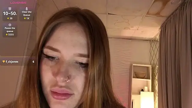 RinKittyy online show from April 3, 2:26 pm