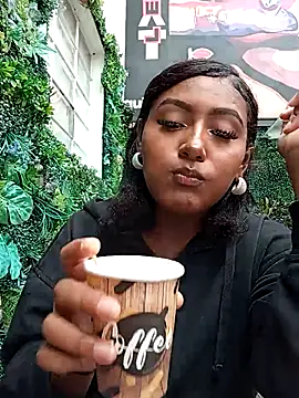 Emma Dancer online show from March 27, 1:01 pm