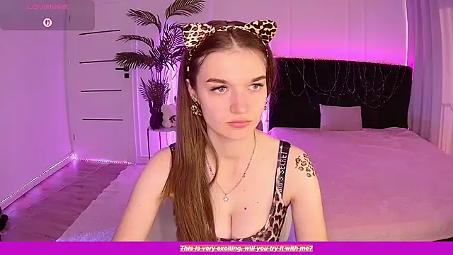 Ann Wood online show from May 6, 2:54 pm
