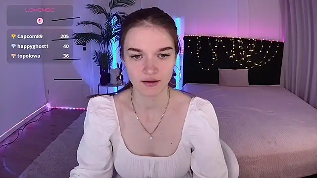Ann Wood online show from May 15, 4:43 pm