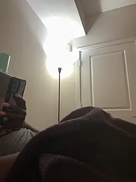 makeherfeelg online show from February 20, 5:50 am