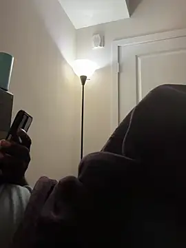 makeherfeelg online show from February 21, 6:47 am