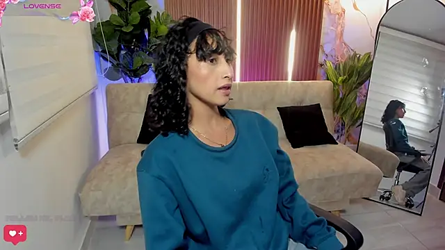 Antonella Moretti  online show from March 25, 4:17 am