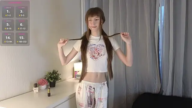 arina waifu online show from April 8, 3:25 pm