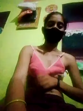 wifedesi7050 online show from April 22, 6:49 pm