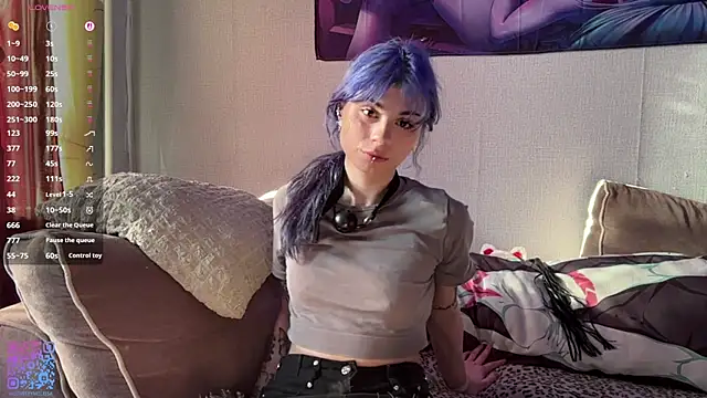 Emmibrilson online show from July 6, 2:11 pm
