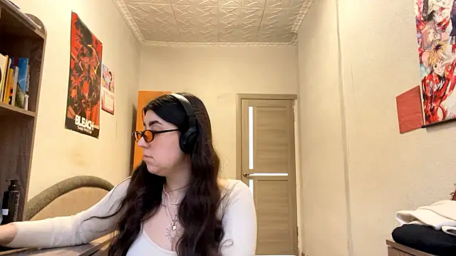 AshlynWabasha online show from March 16, 1:26 pm