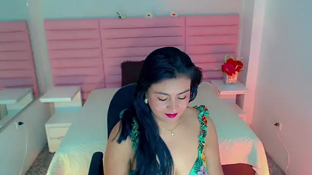 scarleth whisper online show from April 7, 12:51 pm