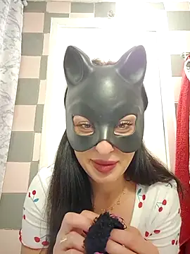 halii21 online show from June 4, 7:02 am