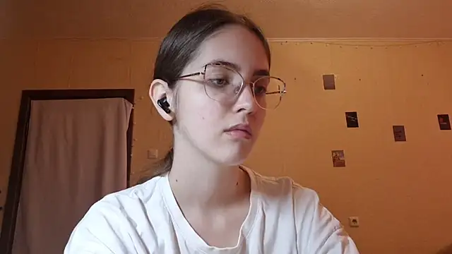 Katelemon online show from July 13, 1:34 pm