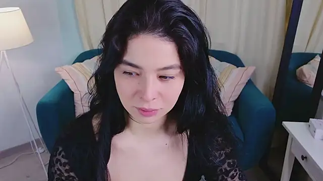 Erika Moan  online show from March 1, 6:35 am