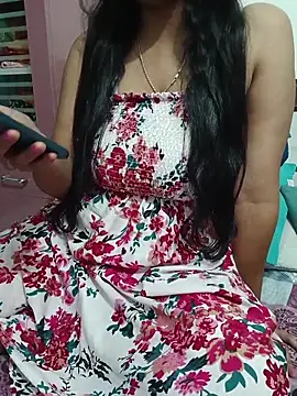 Queenlipx online show from March 9, 5:27 pm