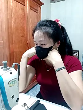 millkon online show from March 11, 11:40 pm