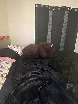 wavywavy12 online show from March 21, 8:19 am