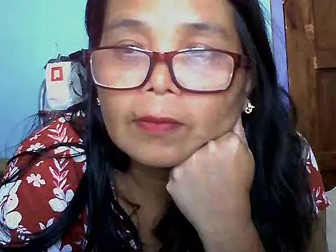 Flowerblossom123 online show from April 7, 4:47 am