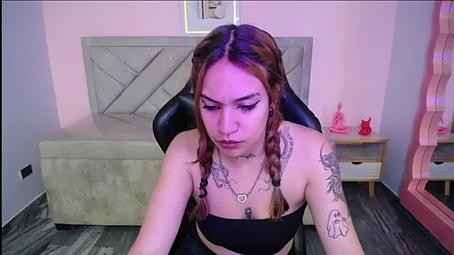 Andrea ch01 online show from February 28, 9:14 pm