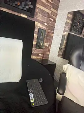 kendra leroy online show from March 31, 2:22 am