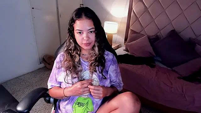 dulce lyraa1 online show from June 2, 8:59 am