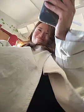 Mia-lp online show from April 14, 8:14 am