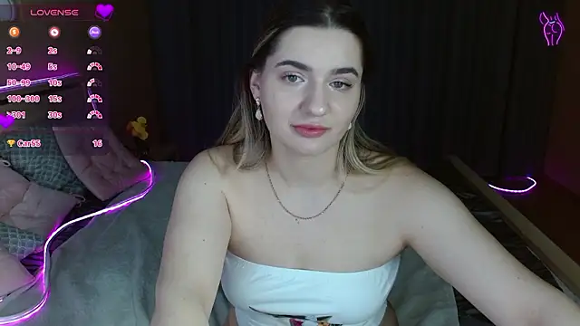 Smi1eF1ower online show from March 3, 11:00 pm