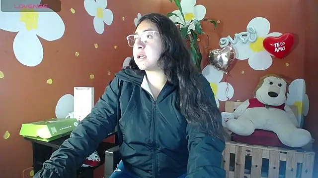 VirellaAshford online show from March 25, 11:24 am