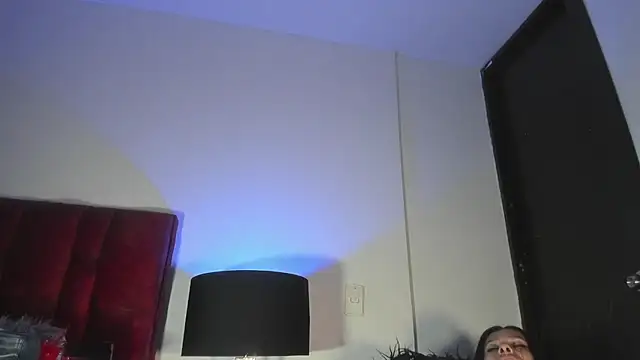 Amelie Blake online show from March 6, 11:49 am