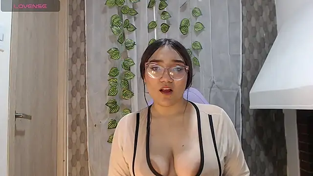 anyela donecm online show from March 28, 7:46 pm