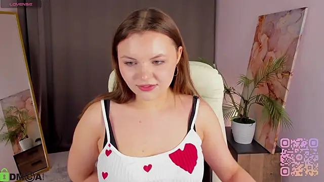 serinella  online show from April 10, 12:22 pm