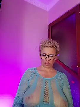 LunaBlaise online show from May 29, 12:25 pm