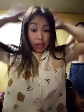 MiuNazz online show from March 14, 1:56 pm