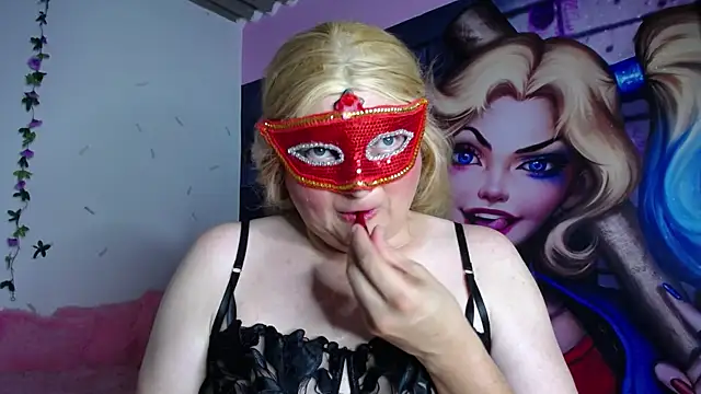 Stephany 29 online show from April 10, 6:47 pm